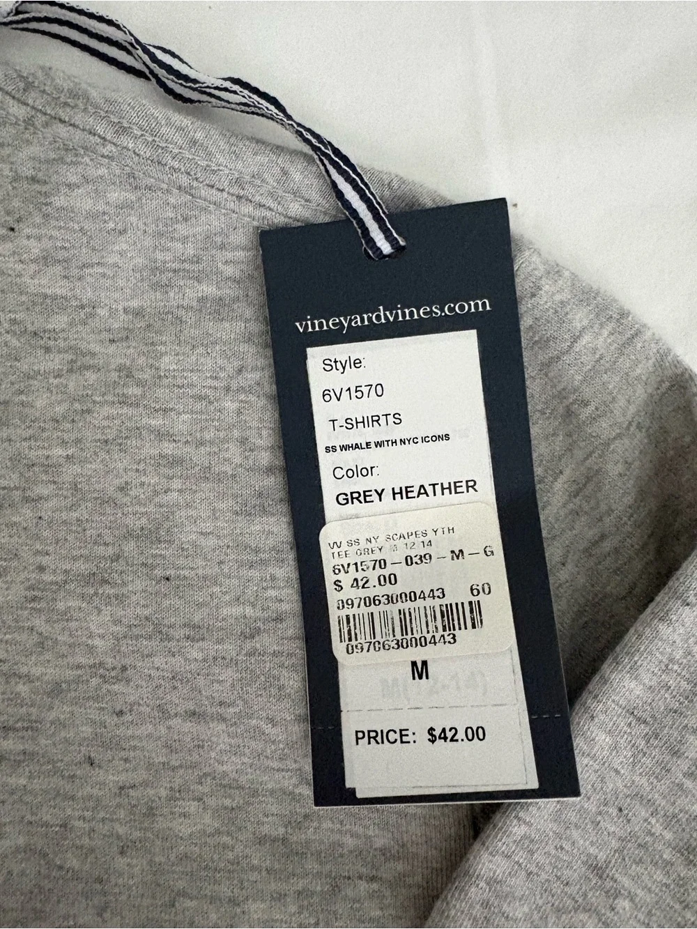 Vineyard Vines Youth Medium (12-14) NYC Iconic Grey Pocket T-Shirt